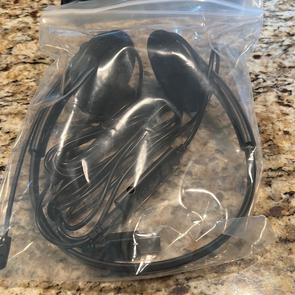 Brand new USB Computer Headset with Microphone - Picture 2 of 4